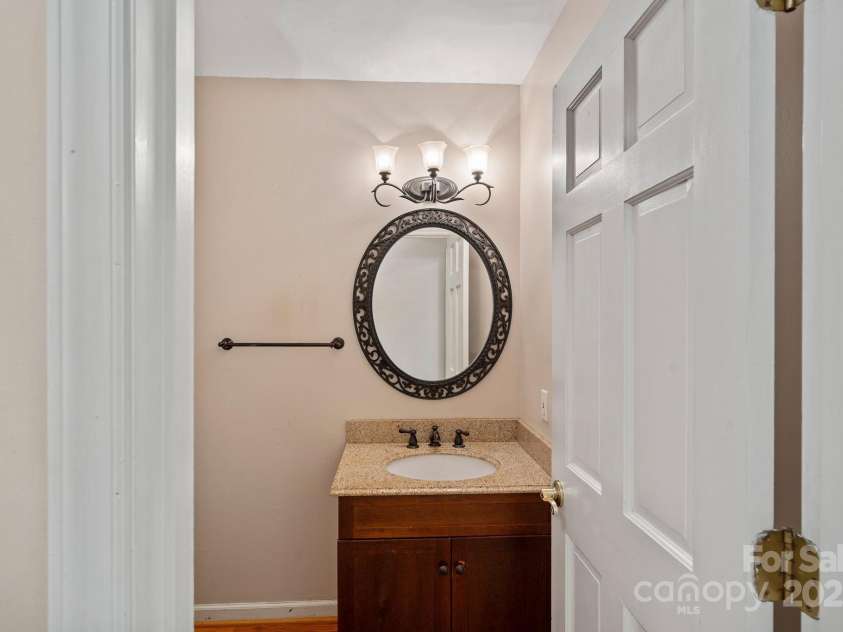 188 Stonemarker Road, Mooresville, NC 28117.  MLS# CAR4257636, YatesRealty ID 14240. Half Bath