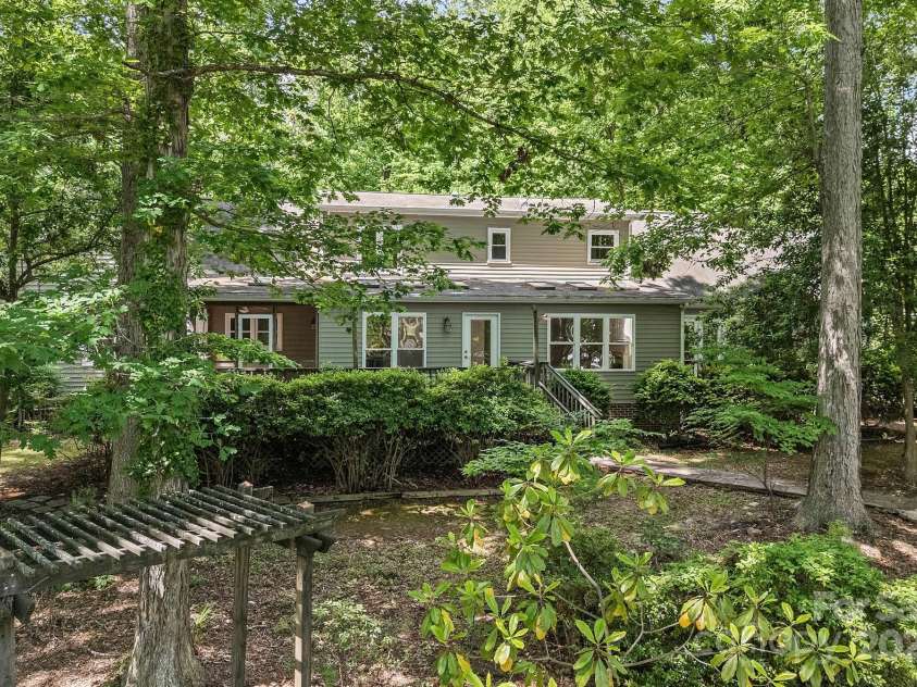 188 Stonemarker Road, Mooresville, NC 28117.  MLS# CAR4257636, YatesRealty ID 14240. Lakeside