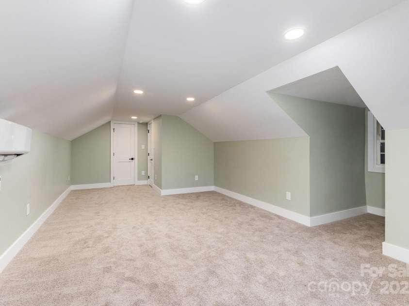 1208 Fordham Road, Charlotte, NC 28208.  MLS# CAR4252949, YatesRealty ID 14241. 