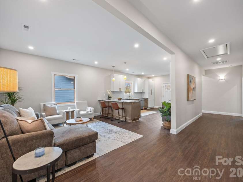 102 Clingman Avenue, Asheville, NC 28801.  MLS# CAR4356055, YatesRealty ID 14242.  Open Concept
