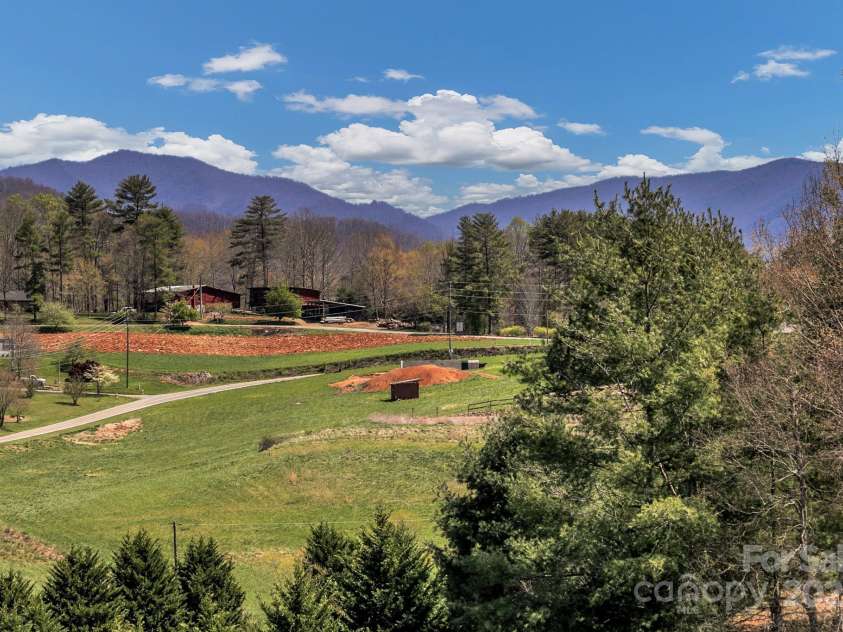 21 Willie Lane, Weaverville, NC 28787.  MLS# CAR4240608, YatesRealty ID 14242. 