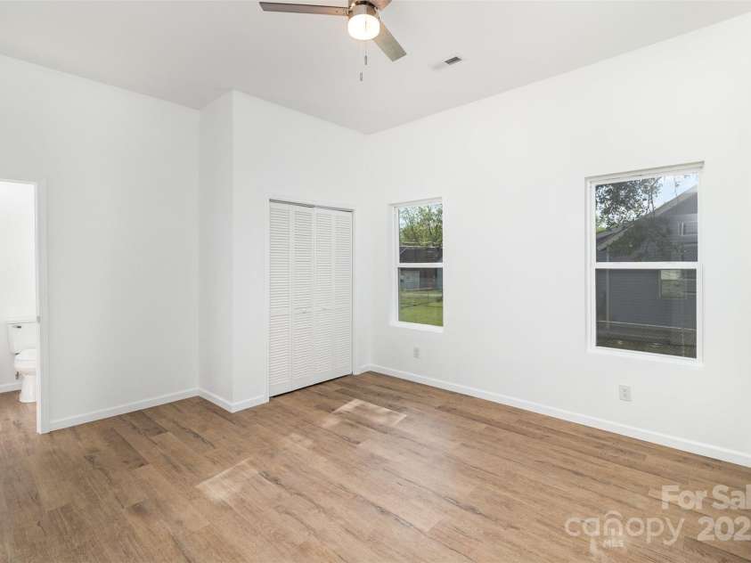 555 Pryor Street, Chester, SC 29706.  MLS# CAR4250838, YatesRealty ID 14243. 