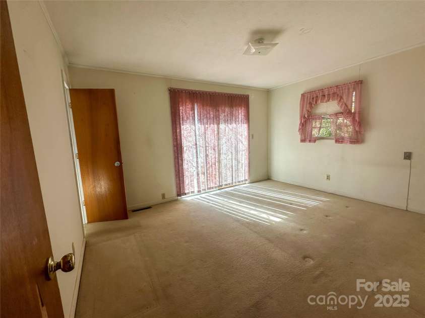 1910 Midwood Drive, Albemarle, NC 28001.  MLS# CAR4317761, YatesRealty ID 14244. 