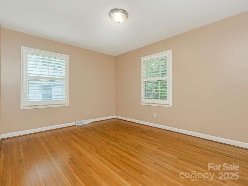3615 Champaign Street, Charlotte, NC 28210.  MLS# CAR4251822, YatesRealty ID 14244. Bedroom 1