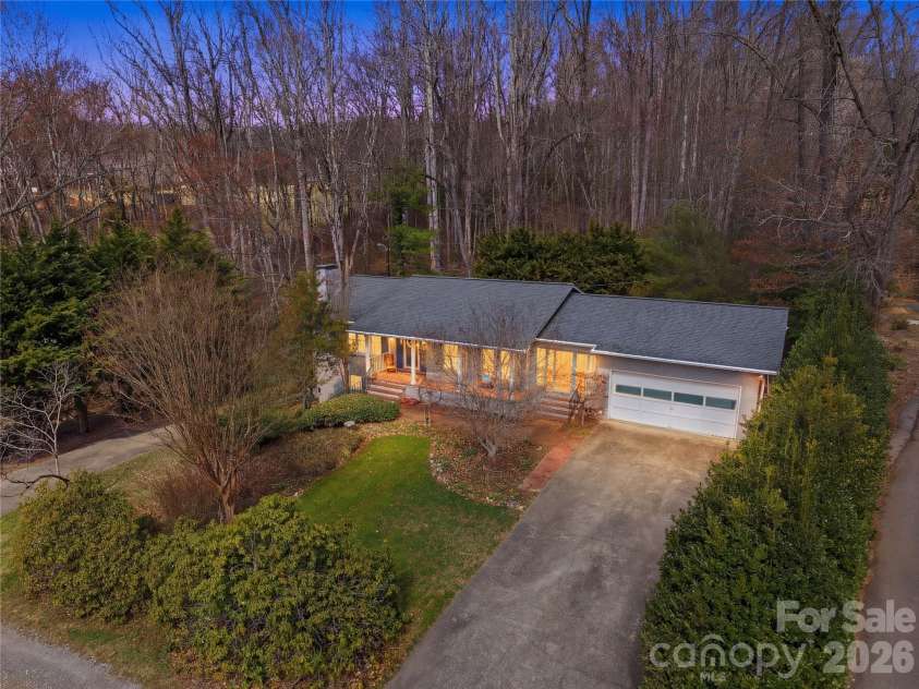 65 Westend Circle, Waynesville, NC 28785.  MLS# CAR4360838, YatesRealty ID 14245. 