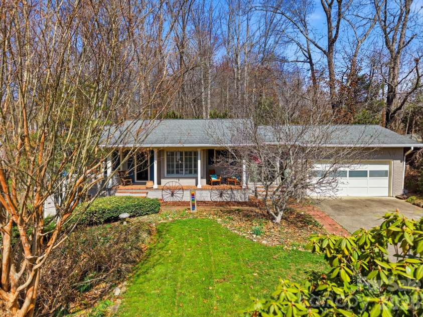 65 Westend Circle, Waynesville, NC 28785.  MLS# CAR4360838, YatesRealty ID 14245. 