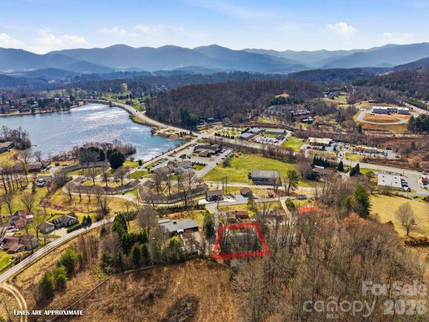 65 Westend Circle, Waynesville, NC 28785.  MLS# CAR4360838, YatesRealty ID 14245. 