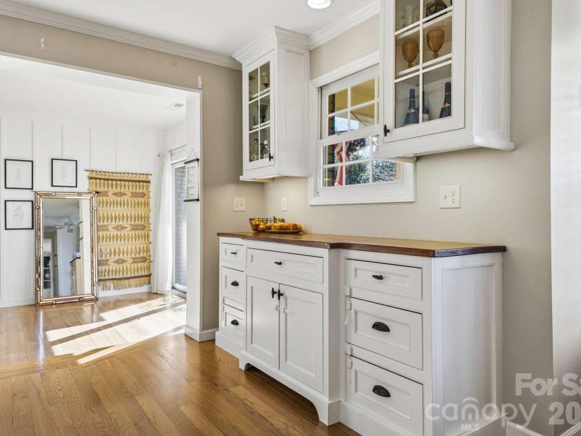 65 Westend Circle, Waynesville, NC 28785.  MLS# CAR4360838, YatesRealty ID 14245. 