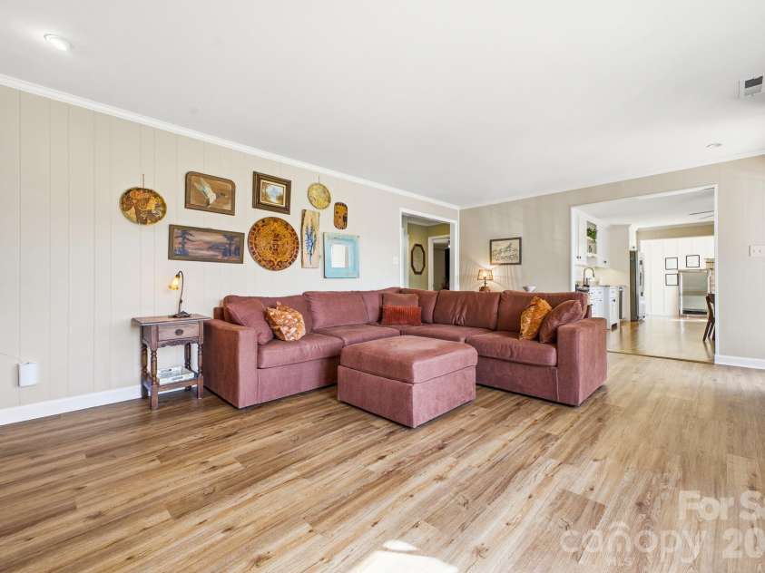 65 Westend Circle, Waynesville, NC 28785.  MLS# CAR4360838, YatesRealty ID 14245. 