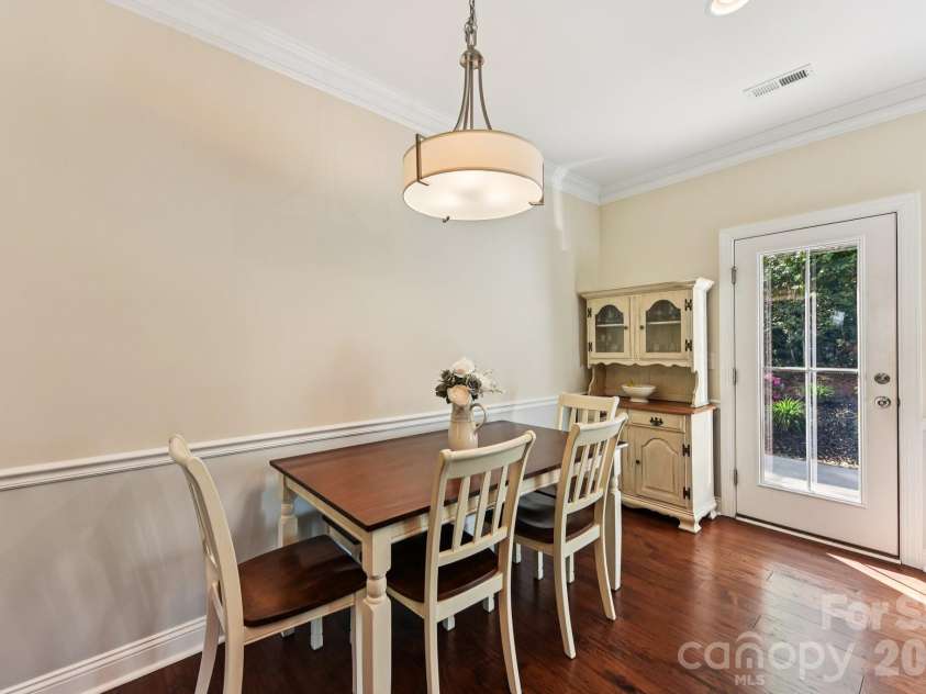 2668 Poplar Cove Drive, Concord, NC 28027.  MLS# CAR4370149, YatesRealty ID 14246. Dining area