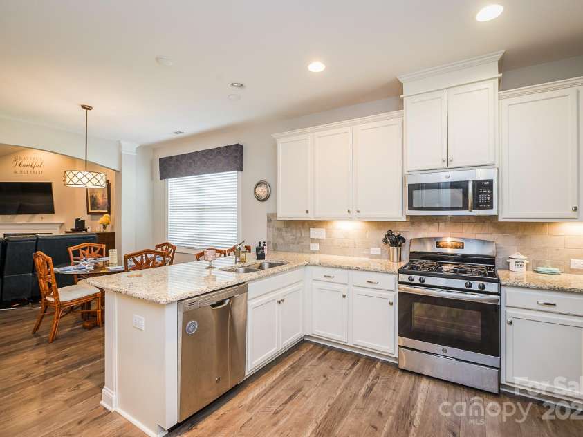 9026 Raven Top Drive, Mint Hill, NC 28227.  MLS# CAR4256284, YatesRealty ID 14246. 