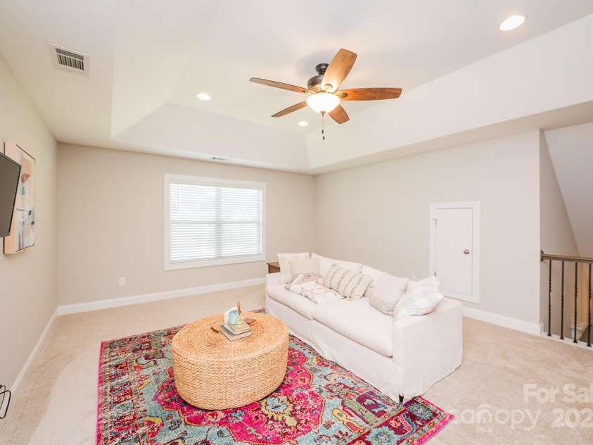 9026 Raven Top Drive, Mint Hill, NC 28227.  MLS# CAR4256284, YatesRealty ID 14246. 