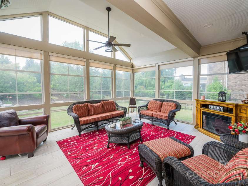 9026 Raven Top Drive, Mint Hill, NC 28227.  MLS# CAR4256284, YatesRealty ID 14246. 