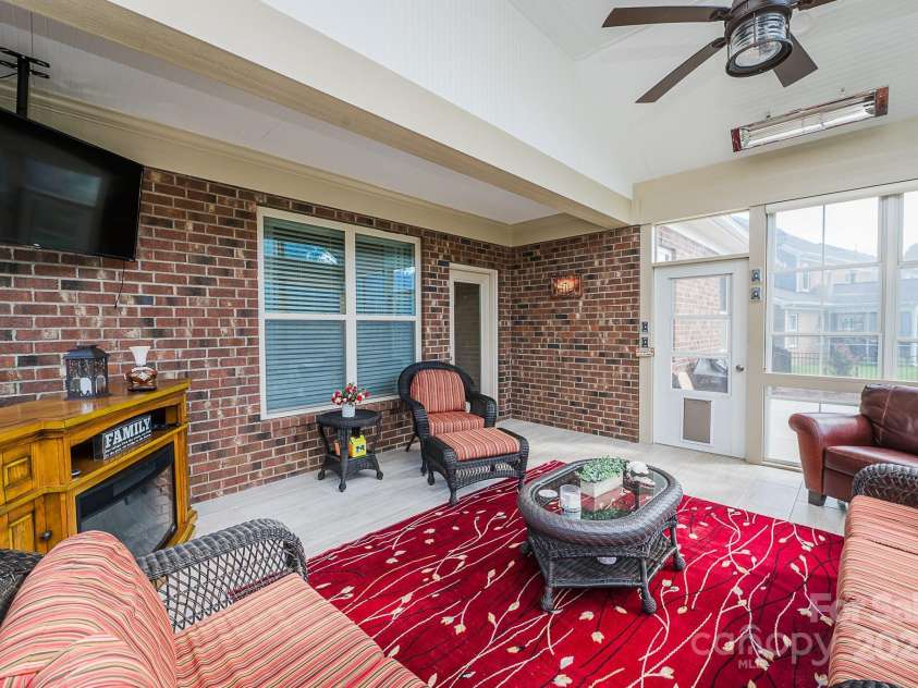 9026 Raven Top Drive, Mint Hill, NC 28227.  MLS# CAR4256284, YatesRealty ID 14246. 