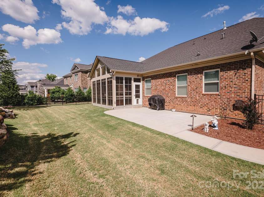 9026 Raven Top Drive, Mint Hill, NC 28227.  MLS# CAR4256284, YatesRealty ID 14246. 