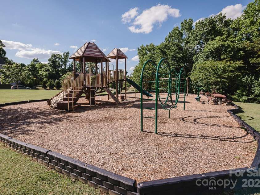 9026 Raven Top Drive, Mint Hill, NC 28227.  MLS# CAR4256284, YatesRealty ID 14246. 