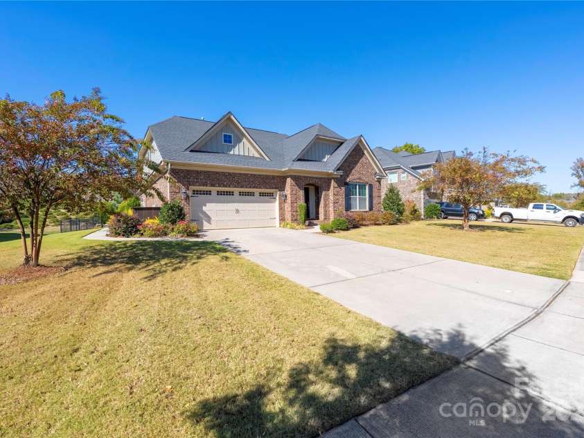 9026 Raven Top Drive, Mint Hill, NC 28227.  MLS# CAR4316455, YatesRealty ID 14246. 