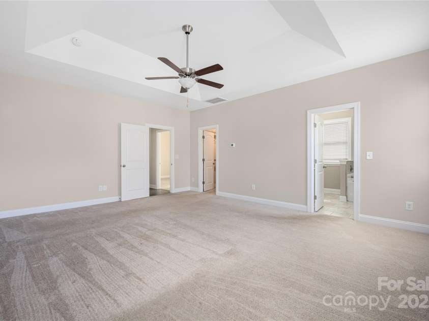9026 Raven Top Drive, Mint Hill, NC 28227.  MLS# CAR4316455, YatesRealty ID 14246. Opposite side of the primary bedroom.