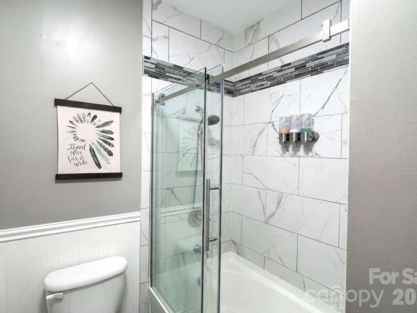 8341 Scotney Bluff Avenue, Charlotte, NC 28273.  MLS# CAR4366829, YatesRealty ID 14247. 