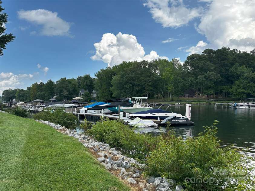 2692 Norman Isle Drive, Denver, NC 28037.  MLS# CAR4221738, YatesRealty ID 14248. Community Waterfront Area