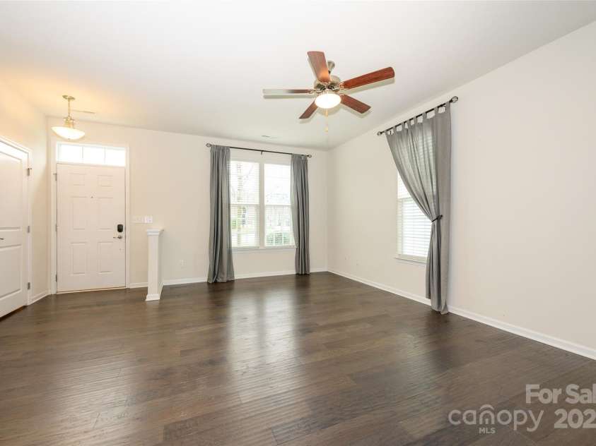 2692 Norman Isle Drive, Denver, NC 28037.  MLS# CAR4221738, YatesRealty ID 14248. Living Room