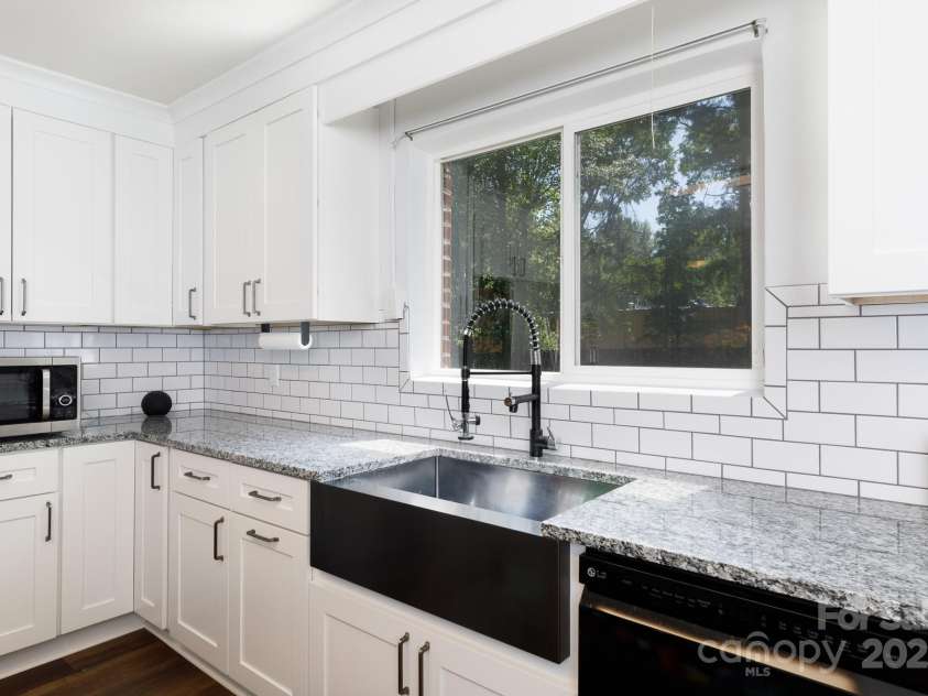 311 Airport Road, Rock Hill, SC 29732.  MLS# CAR4248794, YatesRealty ID 14249. 