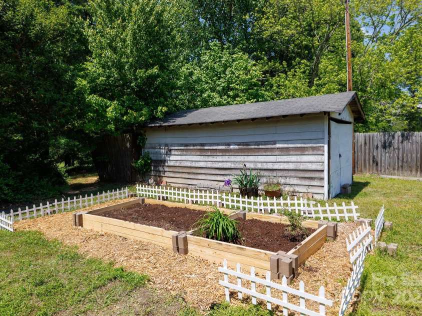 311 Airport Road, Rock Hill, SC 29732.  MLS# CAR4248794, YatesRealty ID 14249. 