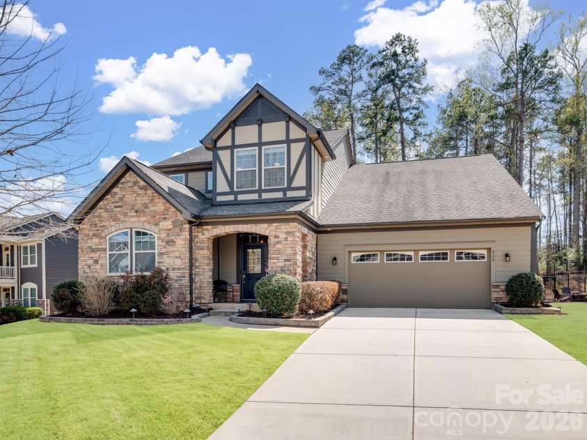 560 Sandbar Point, Clover, SC 29710.  MLS# CAR4356462, YatesRealty ID 14249. 