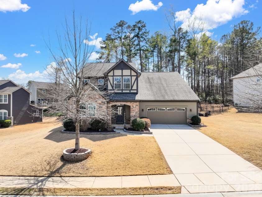 560 Sandbar Point, Clover, SC 29710.  MLS# CAR4356462, YatesRealty ID 14249. 