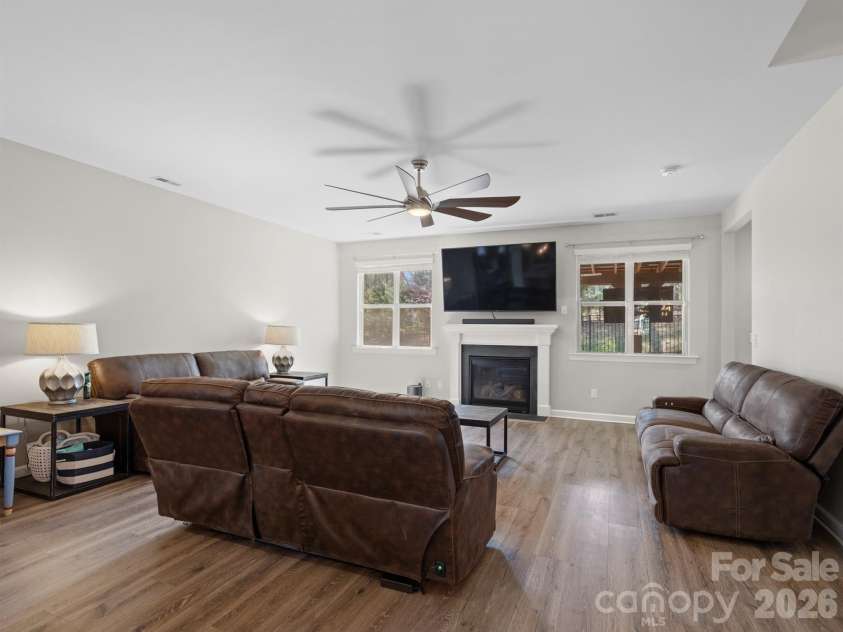 560 Sandbar Point, Clover, SC 29710.  MLS# CAR4356462, YatesRealty ID 14249. 