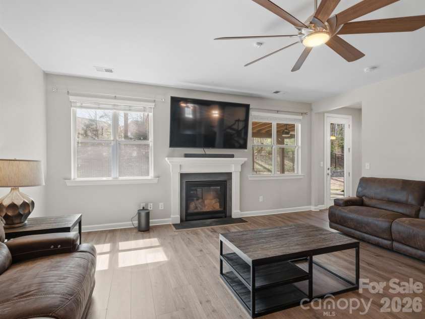 560 Sandbar Point, Clover, SC 29710.  MLS# CAR4356462, YatesRealty ID 14249. 