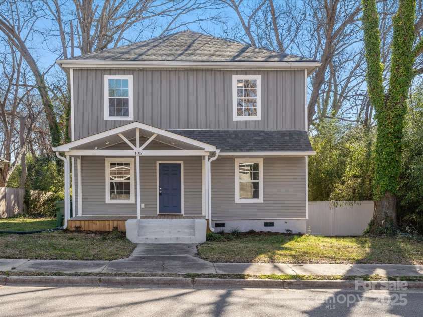 105 York Street, Lancaster, SC 29720.  MLS# CAR4289340, YatesRealty ID 1425. 