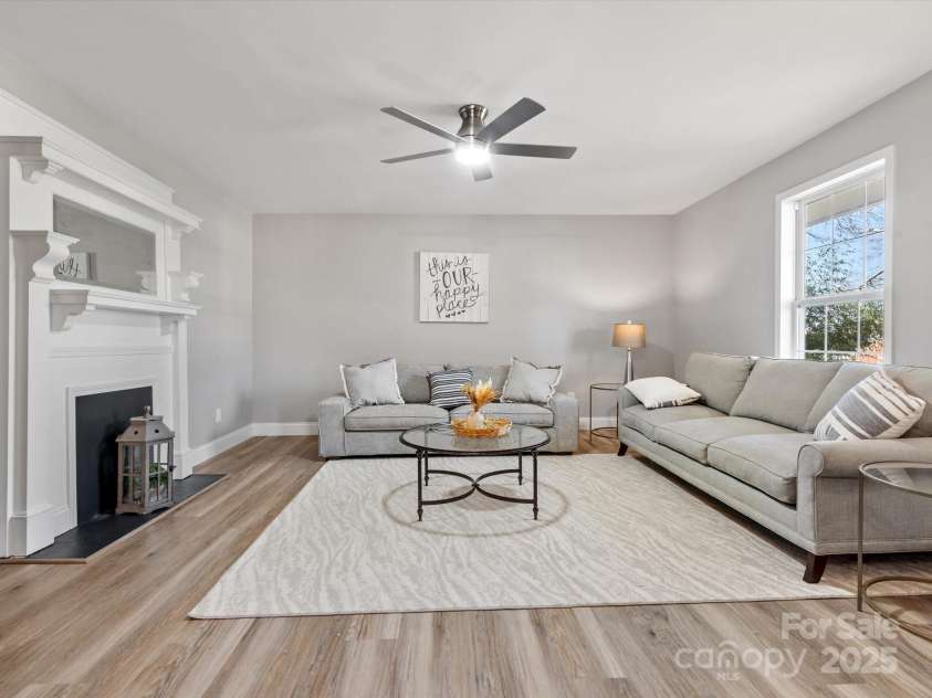 105 York Street, Lancaster, SC 29720.  MLS# CAR4289340, YatesRealty ID 1425. 