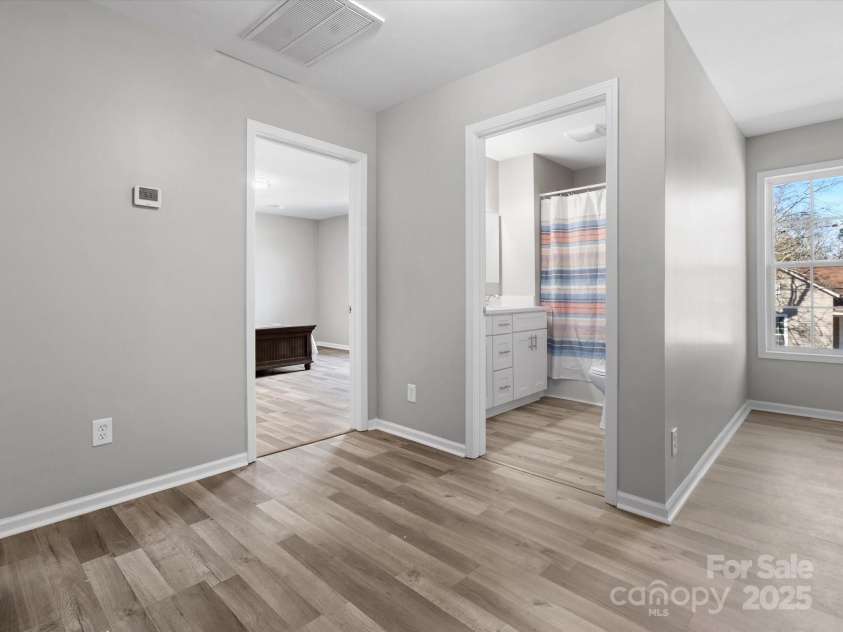 105 York Street, Lancaster, SC 29720.  MLS# CAR4289340, YatesRealty ID 1425. 