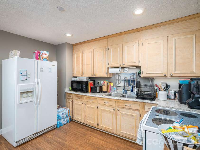 104 White Street, Casar, NC 28020.  MLS# CAR4368115, YatesRealty ID 14250. Kitchen