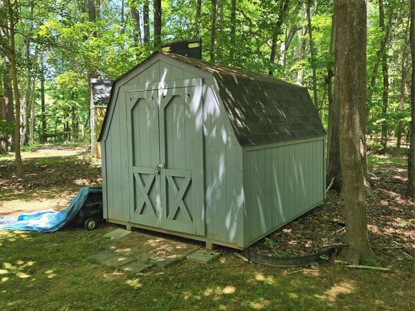 10624 Wood Meadow Drive, Charlotte, NC 28227.  MLS# CAR4253299, YatesRealty ID 14253. 