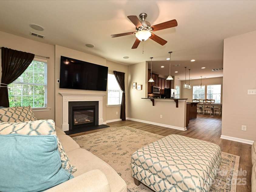 1033 Lilly Pond Drive, Fort Mill, SC 29715.  MLS# CAR4248109, YatesRealty ID 14254. 