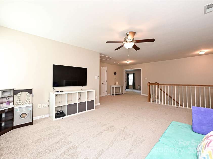 1033 Lilly Pond Drive, Fort Mill, SC 29715.  MLS# CAR4248109, YatesRealty ID 14254. 