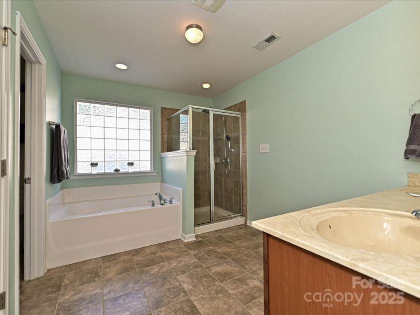 1033 Lilly Pond Drive, Fort Mill, SC 29715.  MLS# CAR4248109, YatesRealty ID 14254. 