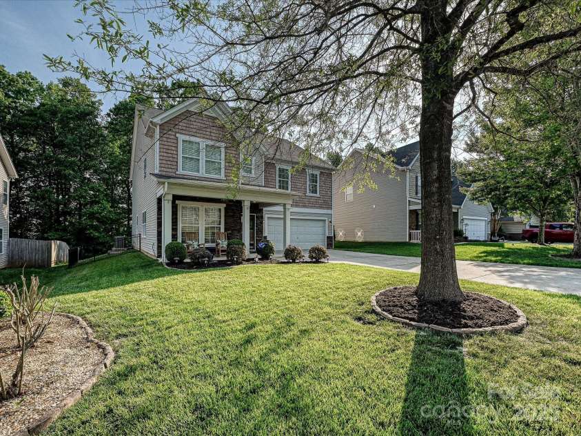 1033 Lilly Pond Drive, Fort Mill, SC 29715.  MLS# CAR4248109, YatesRealty ID 14254. 