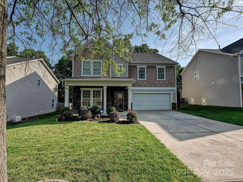 1033 Lilly Pond Drive, Fort Mill, SC 29715.  MLS# CAR4248109, YatesRealty ID 14254. 