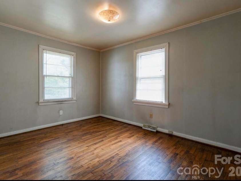 237 Lily Street, Shelby, NC 28152.  MLS# CAR4363814, YatesRealty ID 14255. 