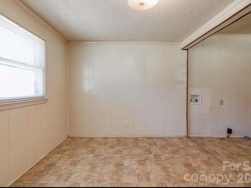 237 Lily Street, Shelby, NC 28152.  MLS# CAR4363814, YatesRealty ID 14255. 