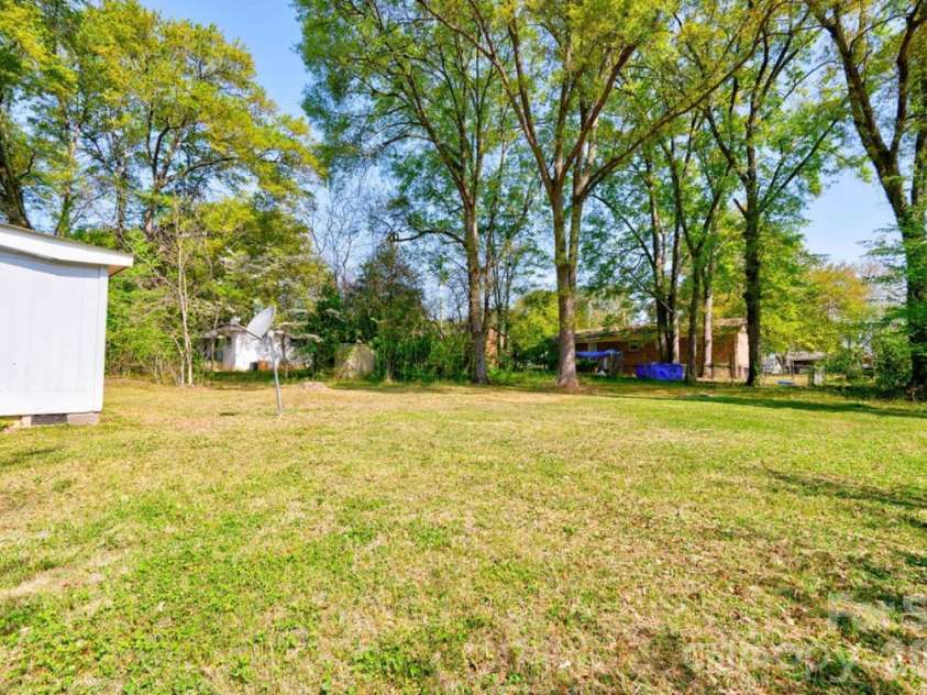237 Lily Street, Shelby, NC 28152.  MLS# CAR4363814, YatesRealty ID 14255. 