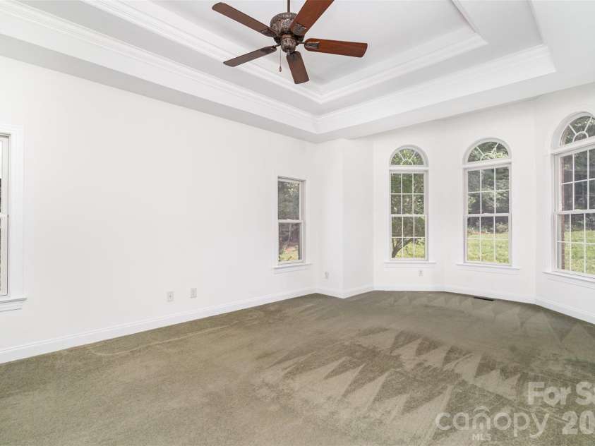 112 Eagle Chase Lane, Troutman, NC 28166.  MLS# CAR4296376, YatesRealty ID 14257. 