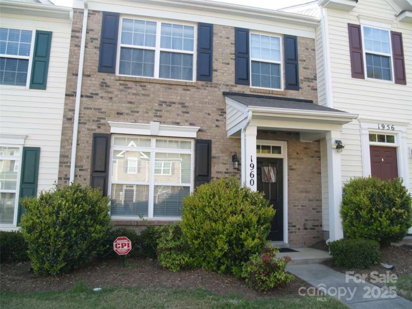 1960 Aston Mill Place, Charlotte, NC 28273.  MLS# CAR4246922, YatesRealty ID 14257. 