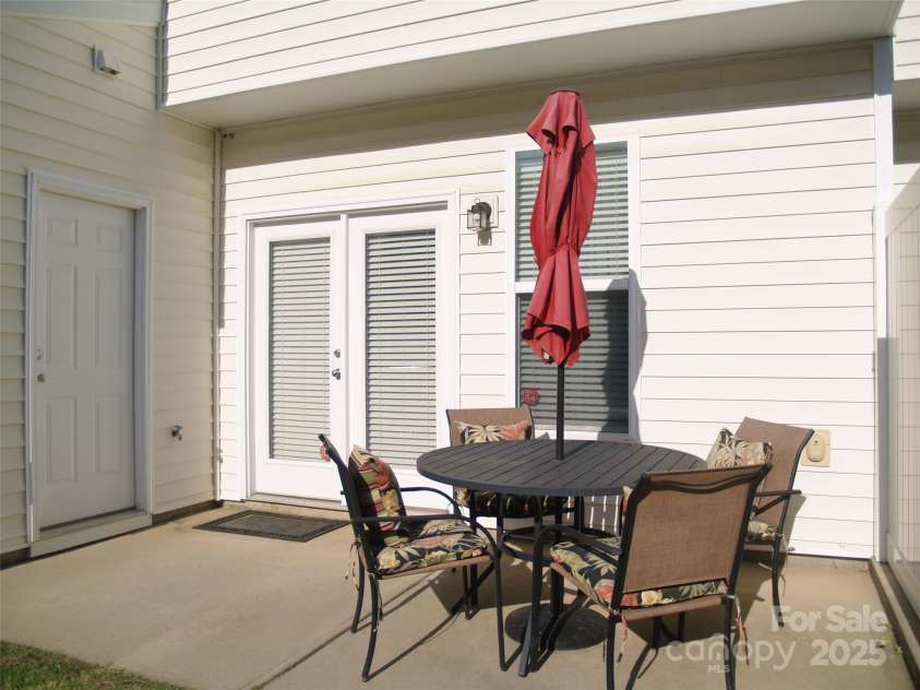 1960 Aston Mill Place, Charlotte, NC 28273.  MLS# CAR4246922, YatesRealty ID 14257. 