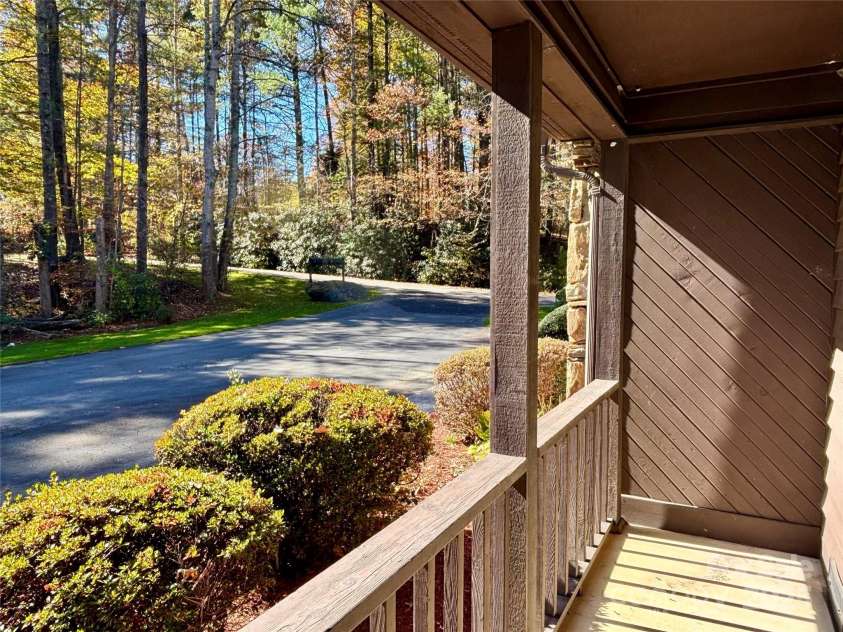 21 Loganwood Lane, Etowah, NC 28729.  MLS# CAR4318944, YatesRealty ID 14258. 