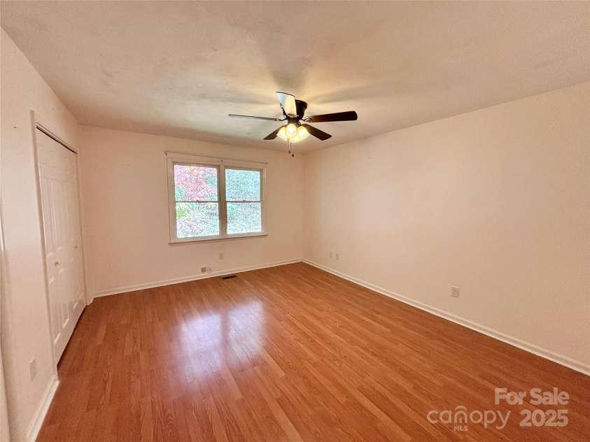 21 Loganwood Lane, Etowah, NC 28729.  MLS# CAR4318944, YatesRealty ID 14258. 