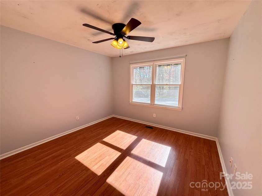 21 Loganwood Lane, Etowah, NC 28729.  MLS# CAR4318944, YatesRealty ID 14258. 